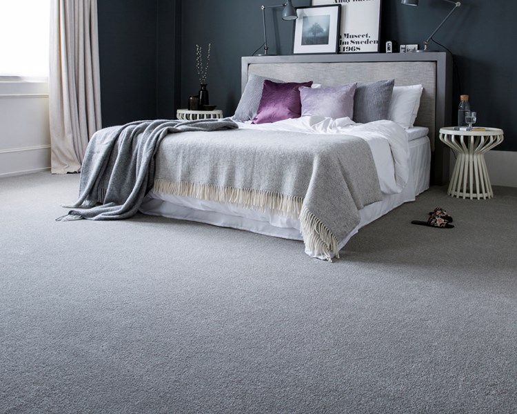 A new carpet for a modern and luxurious bedroom